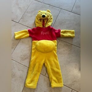 Toddler Winnie the Pooh zip up costume